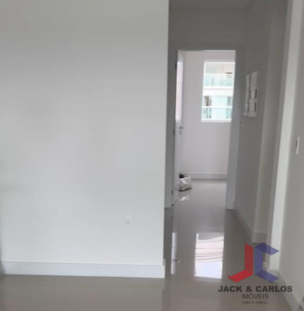 Apartamento a Venda em Itapema bairro Meia Praia