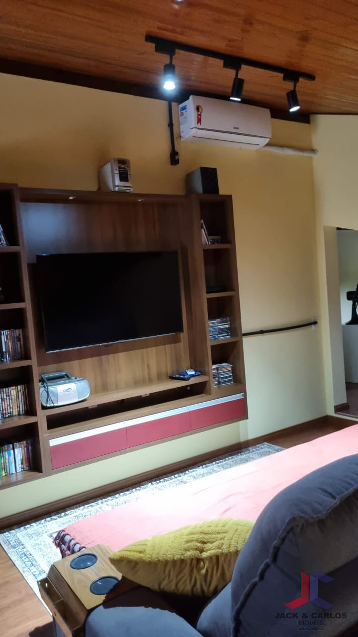 Casa de Alto Padrão a Venda em Gaspar no Bairro: Poço Grande