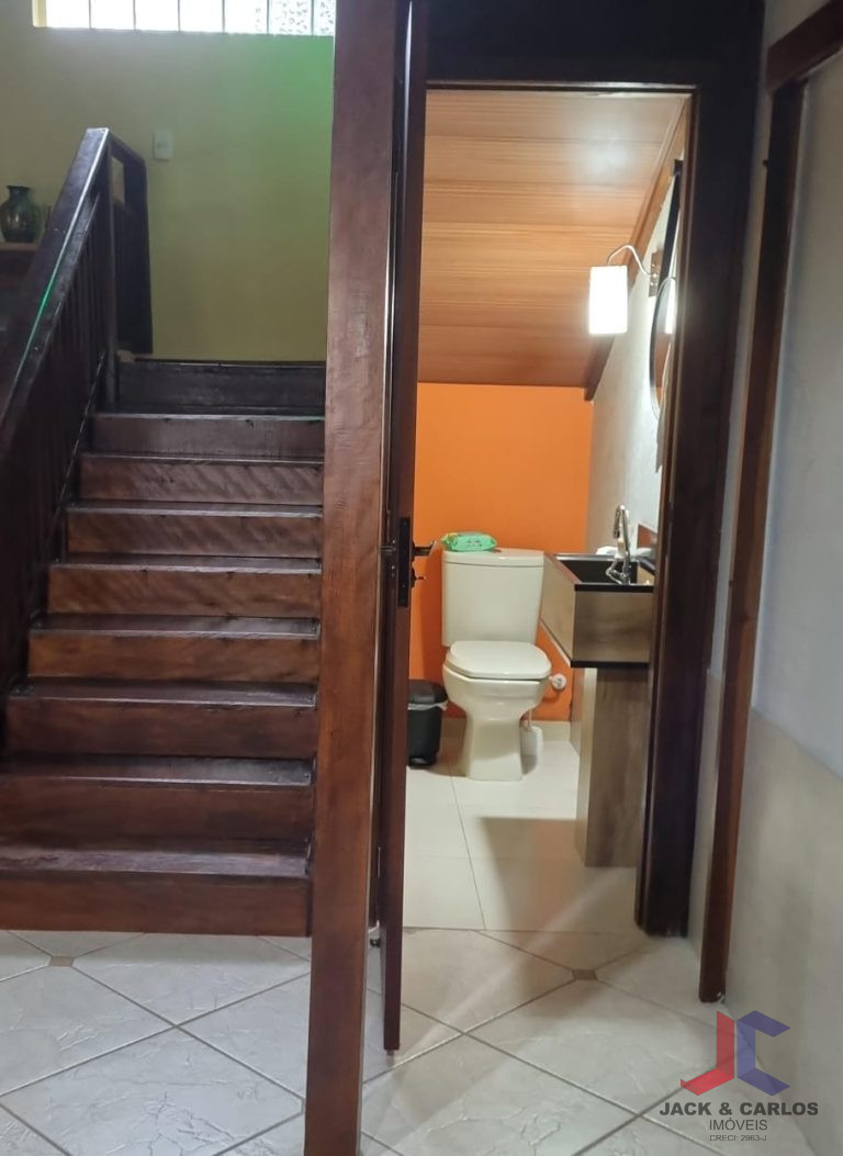 Casa de Alto Padrão a Venda em Gaspar no Bairro: Poço Grande