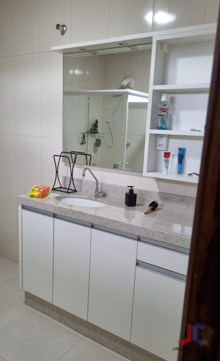 Casa de Alto Padrão a Venda em Gaspar no Bairro: Poço Grande