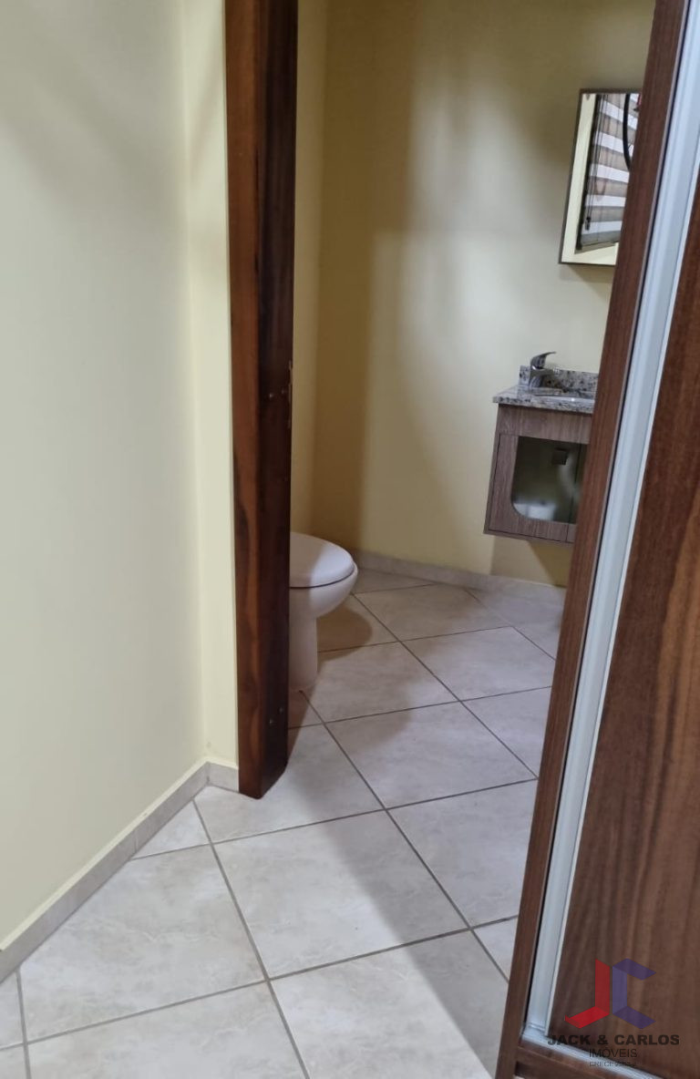 Casa de Alto Padrão a Venda em Gaspar no Bairro: Poço Grande