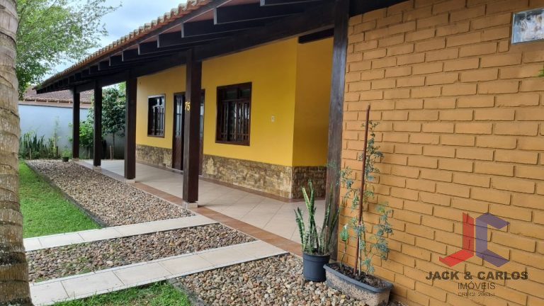 Casa de Alto Padrão a Venda em Gaspar no Bairro: Poço Grande