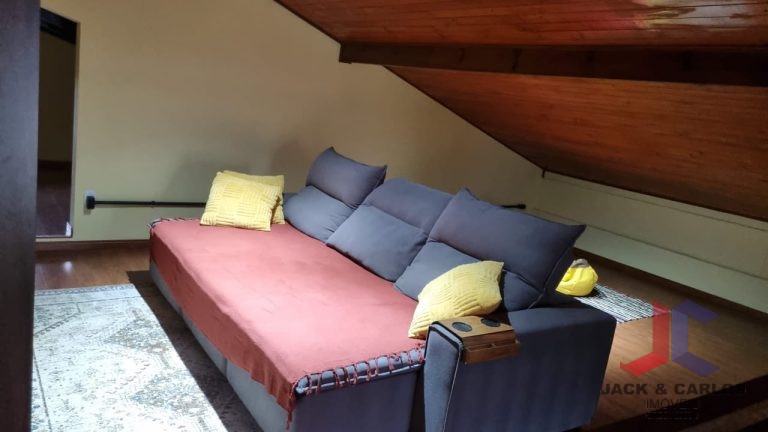 Casa de Alto Padrão a Venda em Gaspar no Bairro: Poço Grande