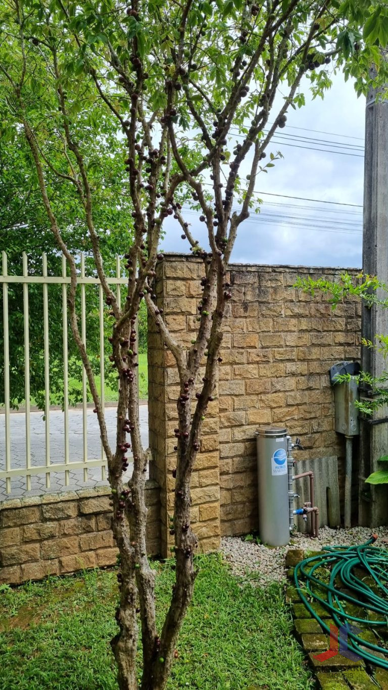 Casa de Alto Padrão a Venda em Gaspar no Bairro: Poço Grande